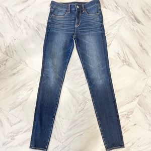 American Eagle DREAM JEAN Size 2
